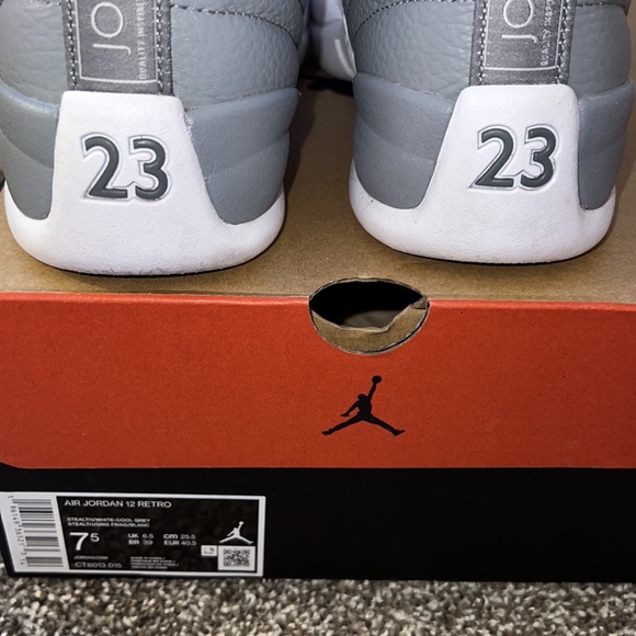 Men’s Jordan’s main image 5